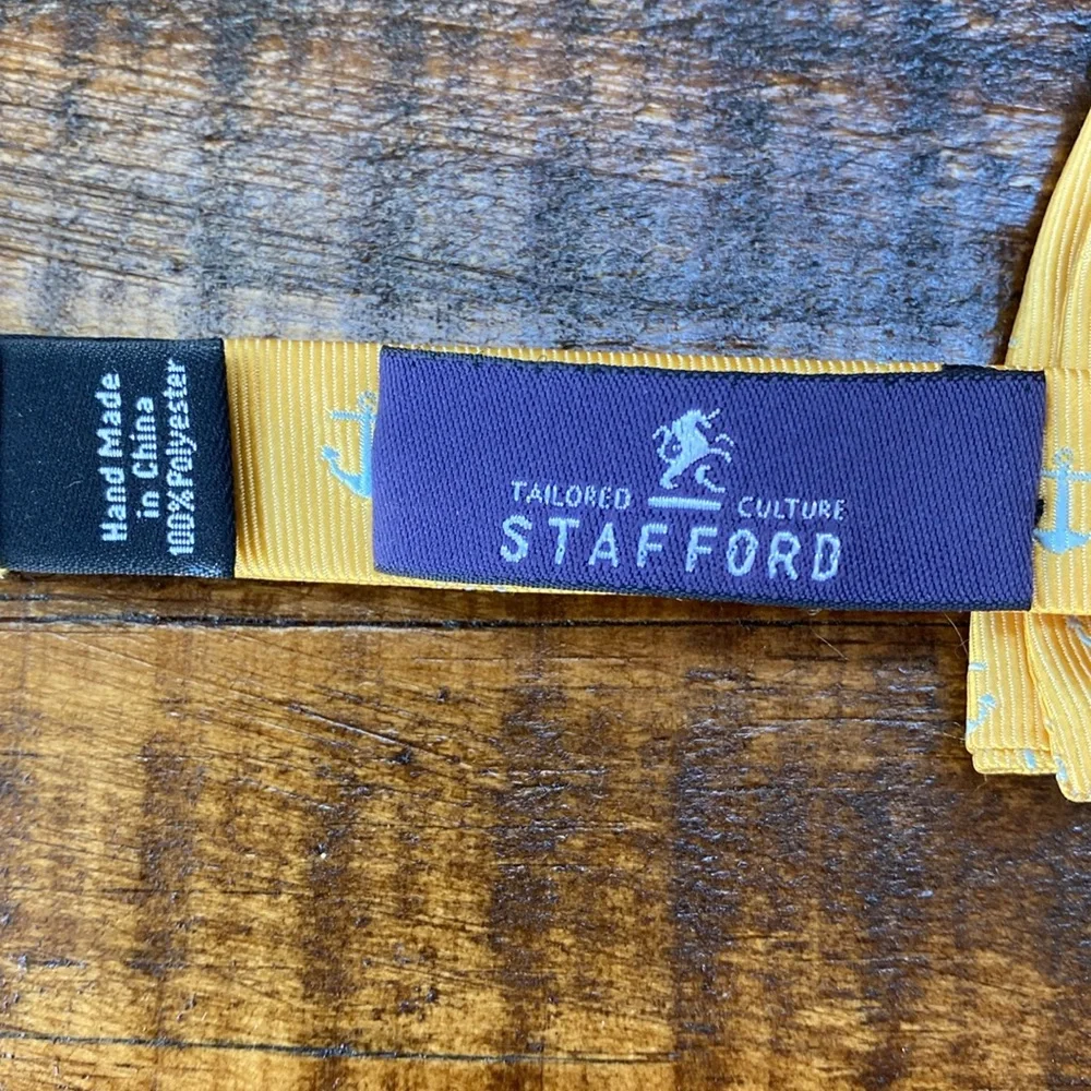 Stafford Nautical Anchor Pre-tied Yellow Bow Tie Neck Tie